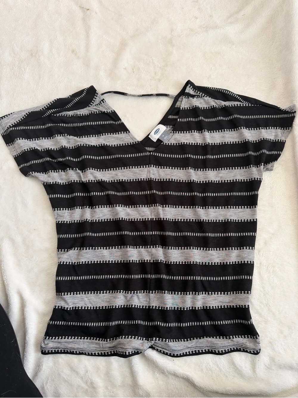 Old navy V-Neck Striped Short Sleeve Top - Black & white